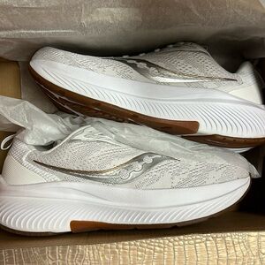 Saucony Women’s Echelon Running Shoe